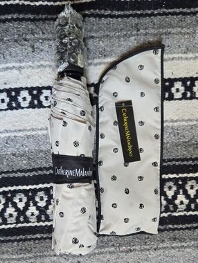 Catherine Malandrino Cream Umbrella with Black Dot Rose Motif